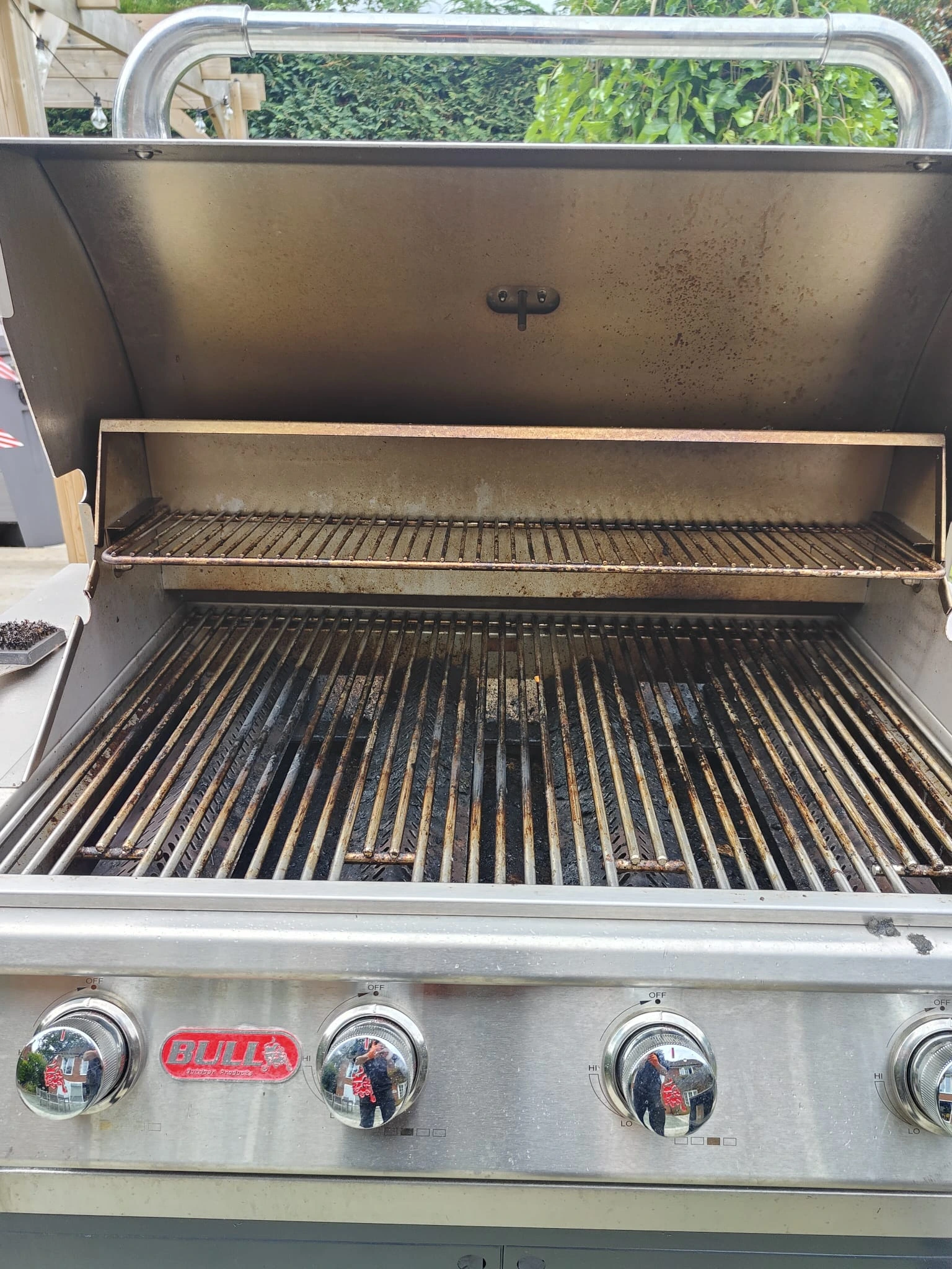 bbq cleaning in Chertsey