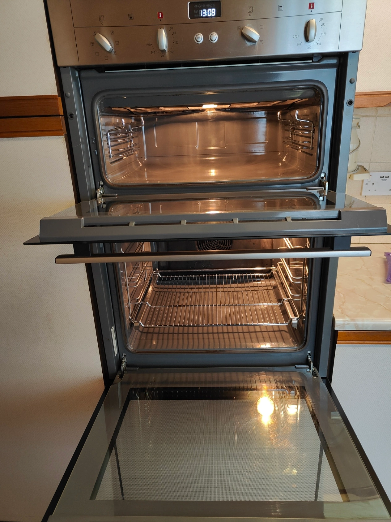 oven cleaning in Ascot