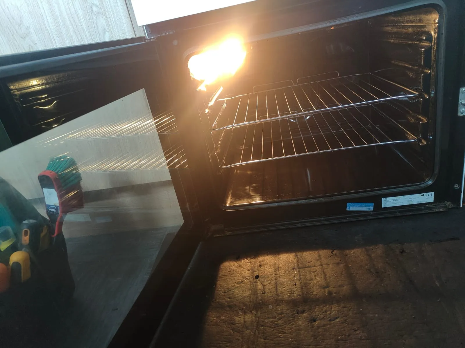 oven cleaning in Four Marks
