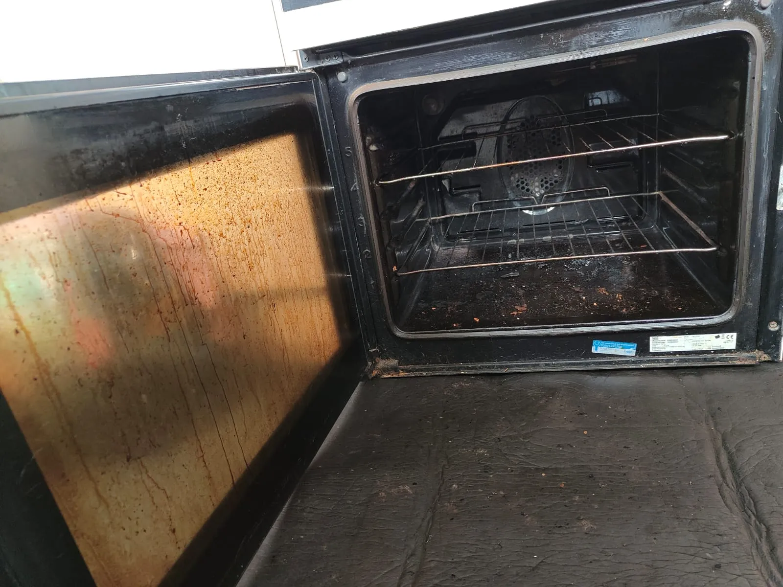 oven cleaning in Four Marks