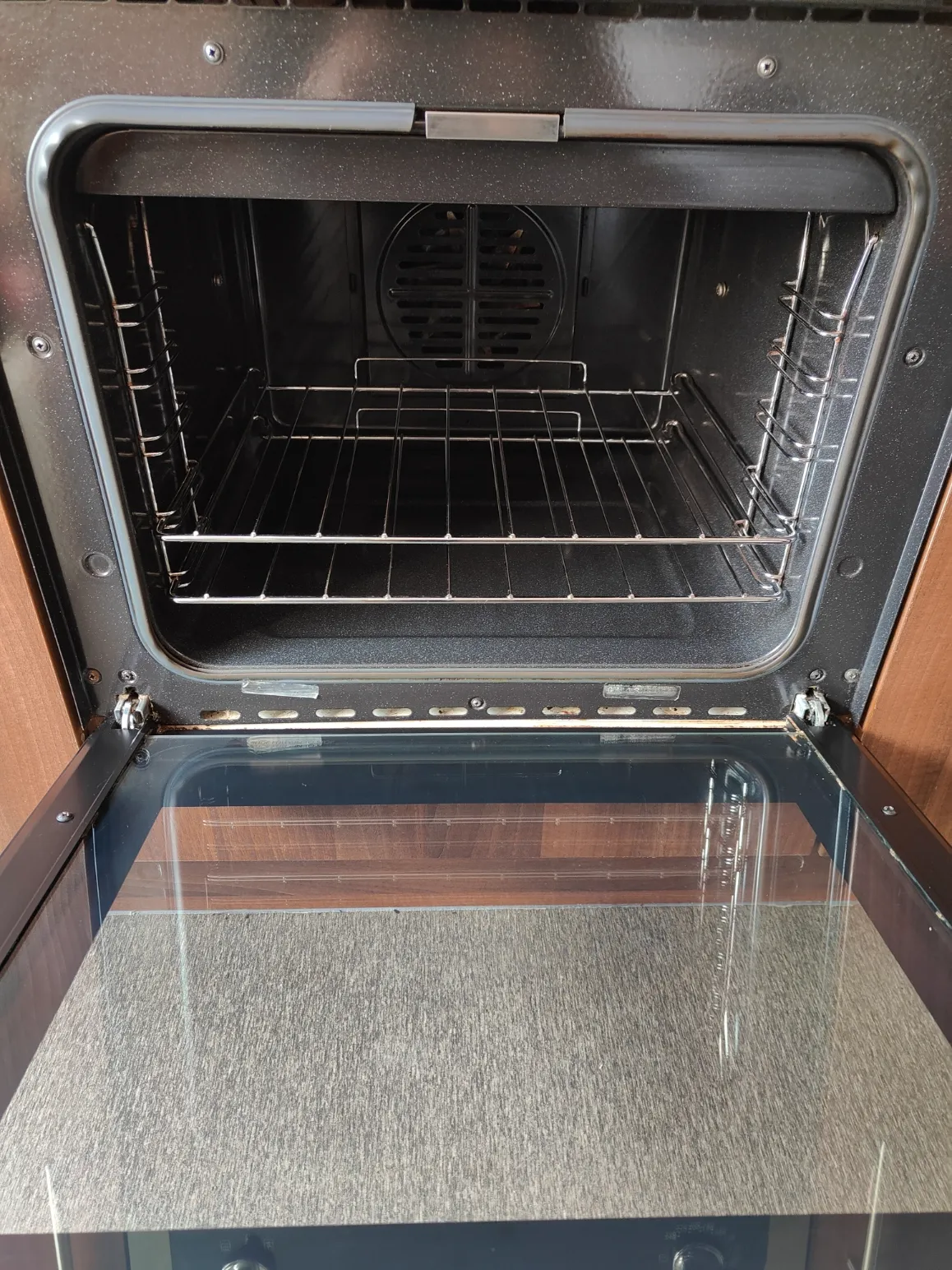 oven cleaning in Odiham