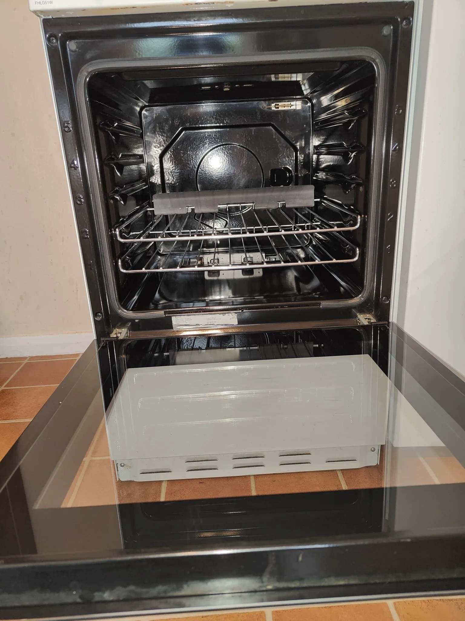 oven cleaning in Tadley