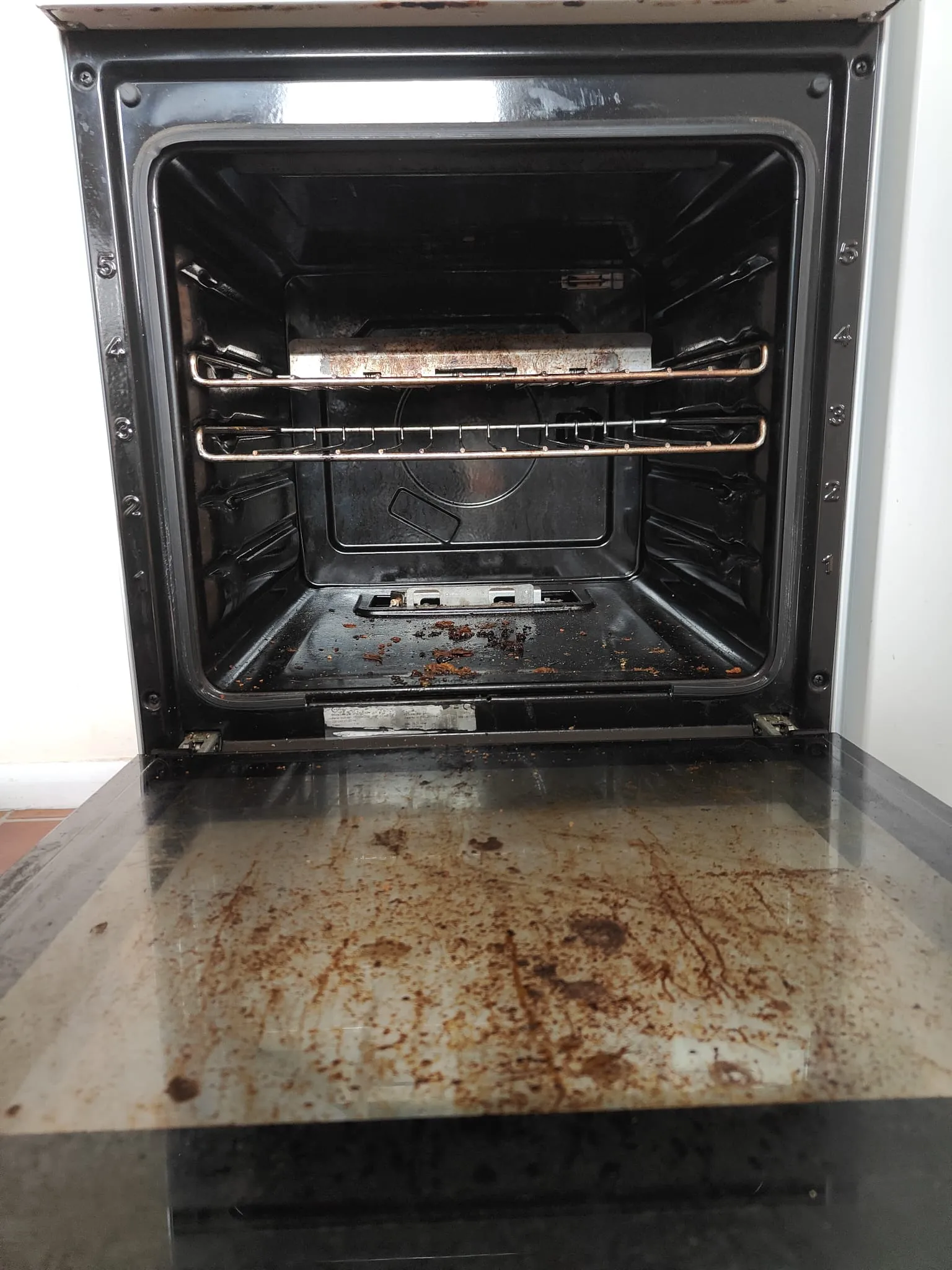 oven cleaning in Tadley