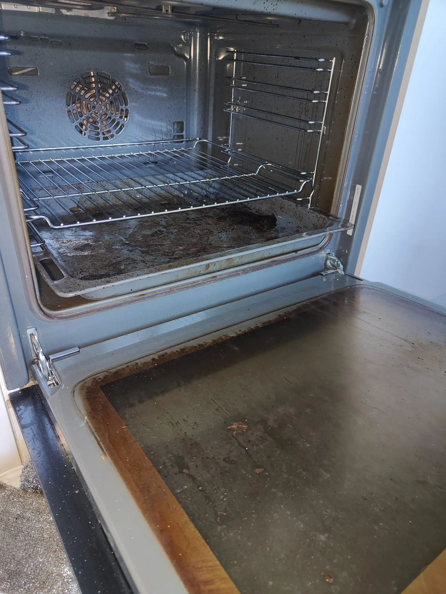 oven cleaning in Woking