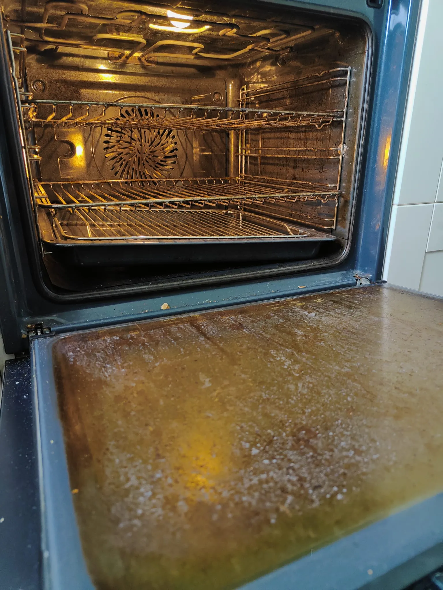 oven cleaning in Yateley